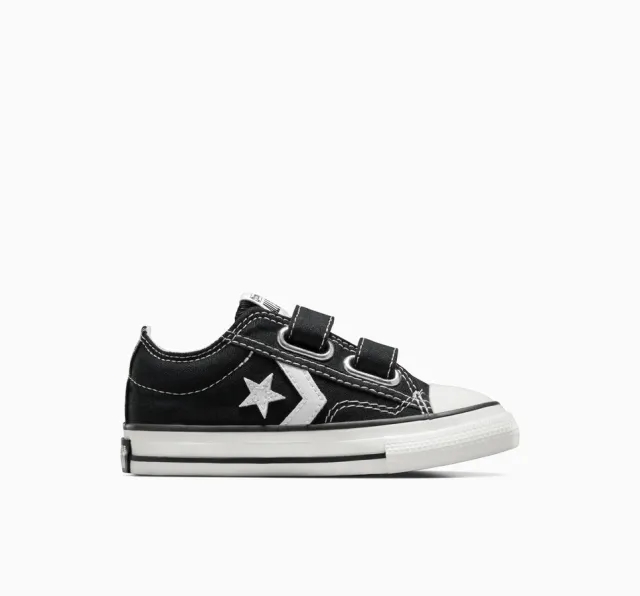 Converse black & white star player 76 v Boys Toddler trainers