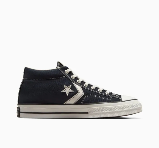 Converse Star Player 76 Trainers
