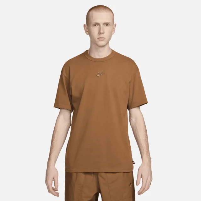 Nike Premium Essentials Tee