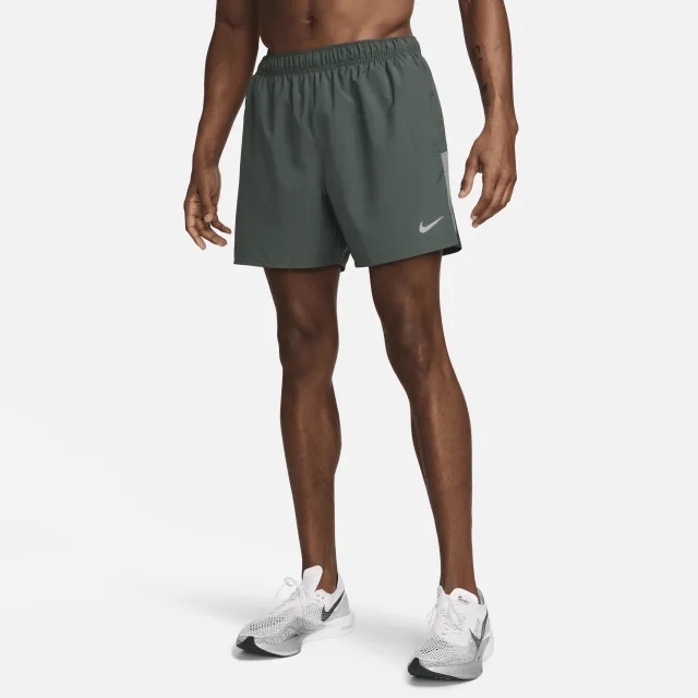 Nike Dri FIT Challenger 5 Inch Bried Lined Shorts