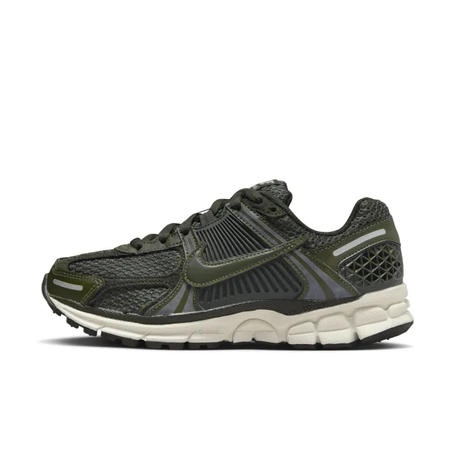 W NIKE ZOOM VOMERO 5