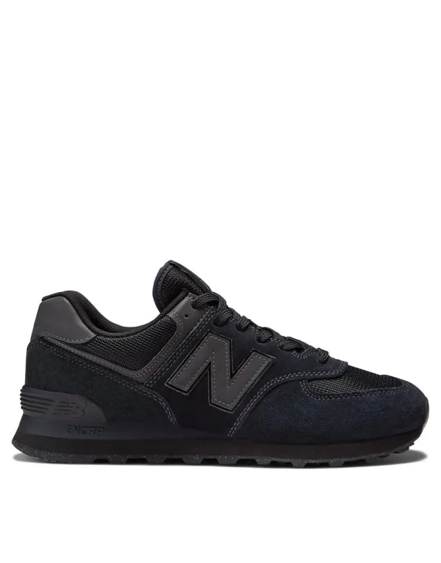 New Balance 574 Trainers in Black