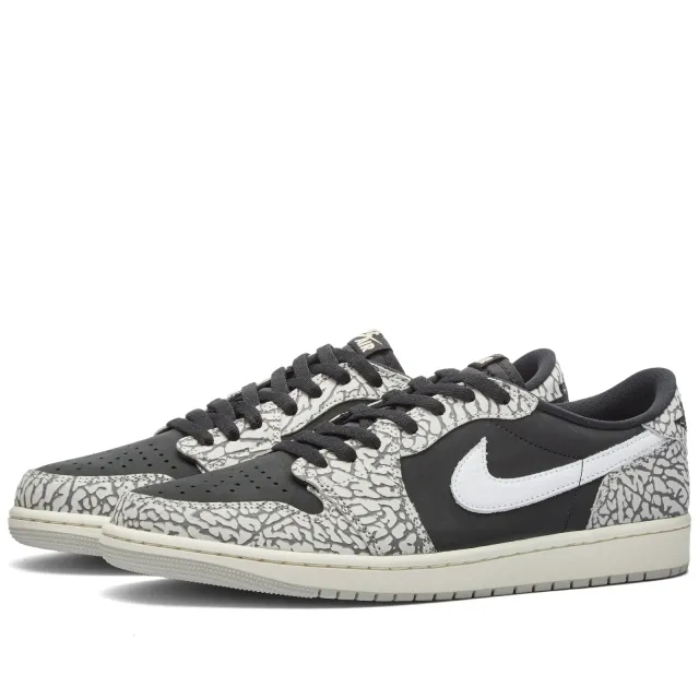 Nike Jordan Air Jordan Women's Air Jordan Women's 1 Low OG Black/Muslin/Grey