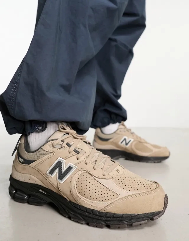 New Balance 2002R
