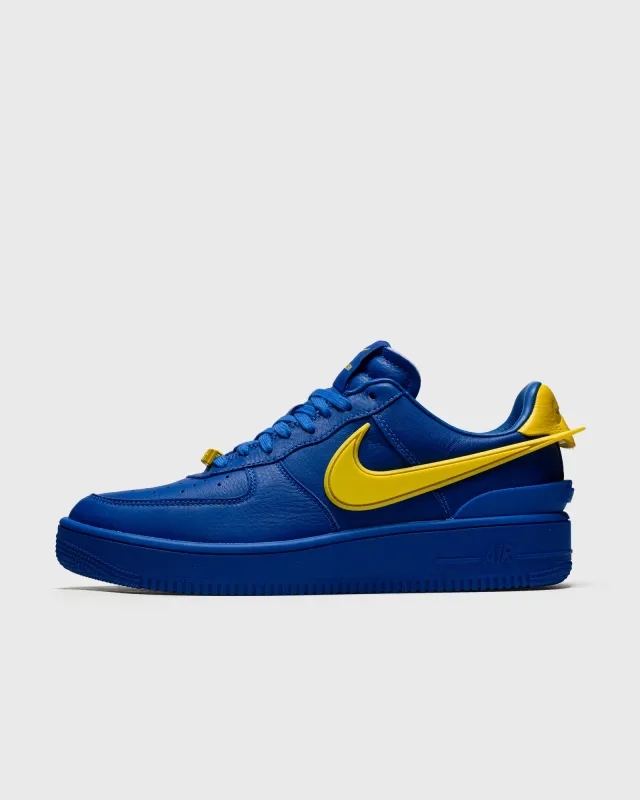Nike AIR FORCE 1 LOW SP