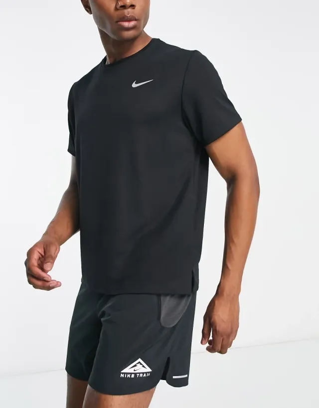 Nike Running Miler Dri-Fit T-Shirt In Black