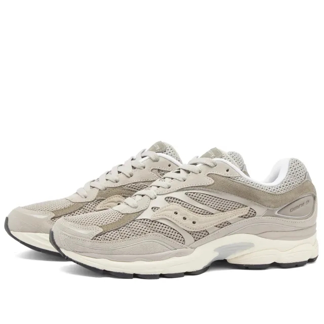 Saucony - ProGrid Omni 9 Premium in Grey