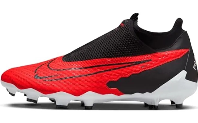 Nike Phantom Academy Firm Ground Football Boots