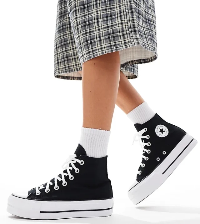 Converse Chuck Taylor All Star Hi Lift Wide Fit Trainers In Black