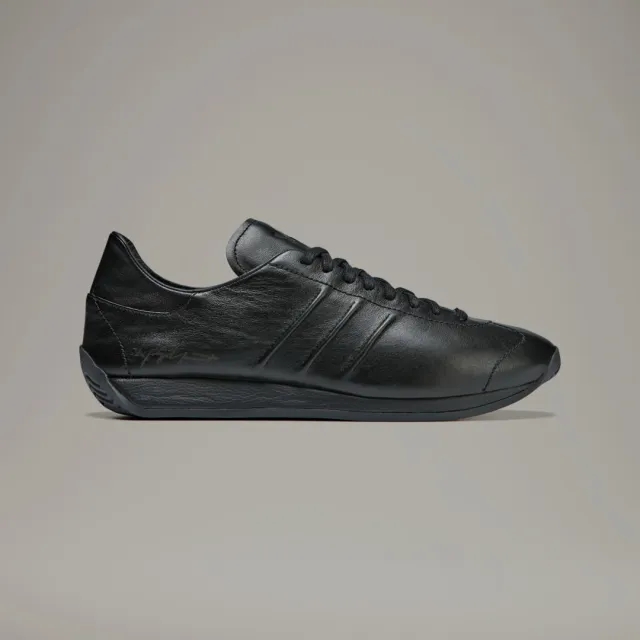 Y-3 Country Sneaker (Black/Black/Black - 7) - Size 7