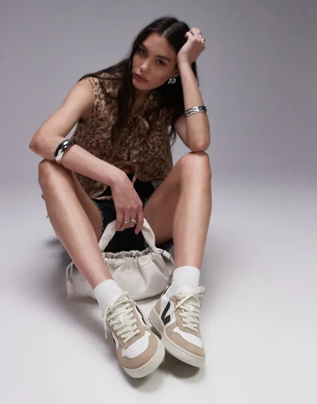 Veja WMNS V-10