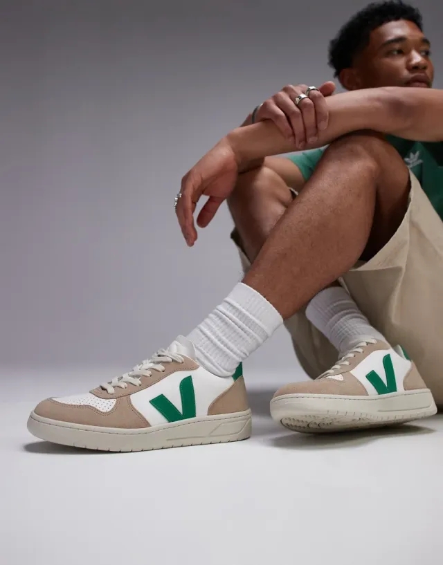Veja WMNS V-10 Chromefree Leather