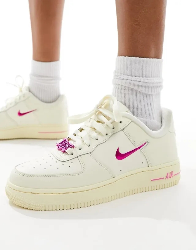 Sneakers Nike W Air Force 1 '07 Se Coconut Milk/ Playful Pink-Alabaster Eur 39