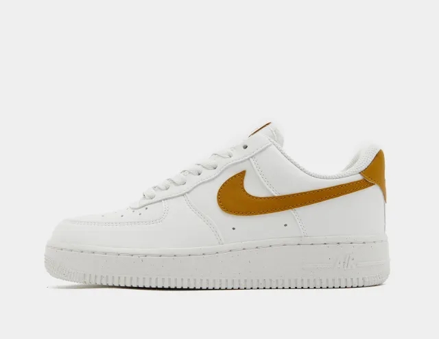 Nike Sportswear Womens Air Force 1 07 SE