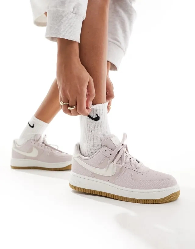 Nike Sportswear Womens Air Force 1 '07 NN