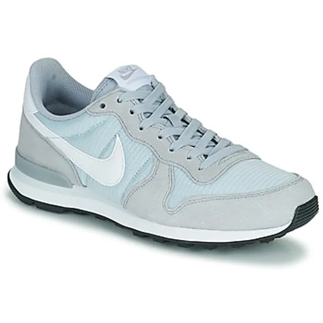 Nike  W NIKE INTERNATIONALIST  women's Shoes (Trainers) in Grey
