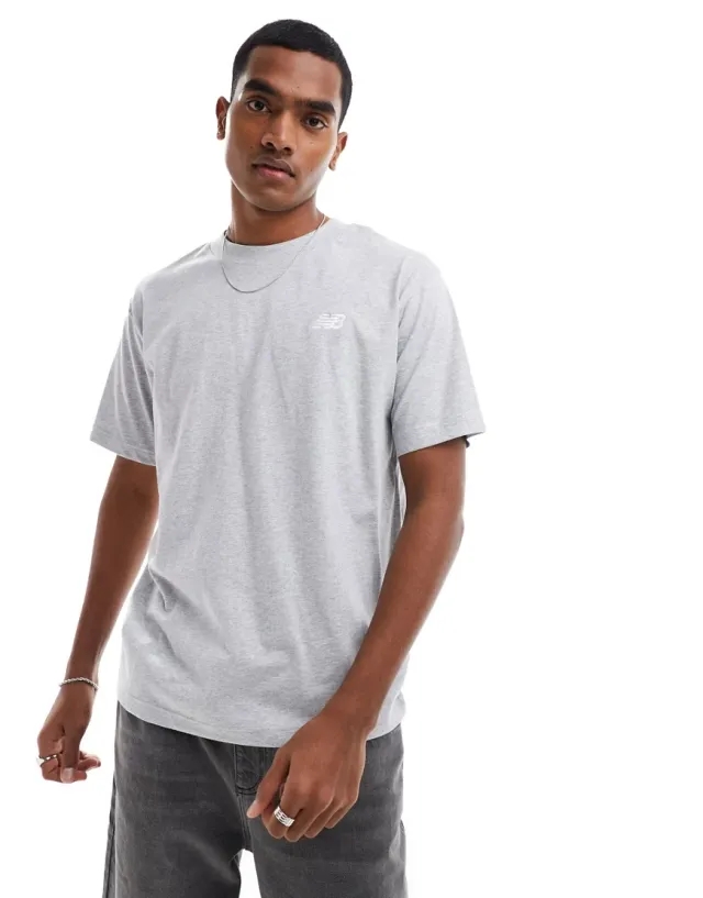 New Balance Small Logo Short Sleeve T-shirt