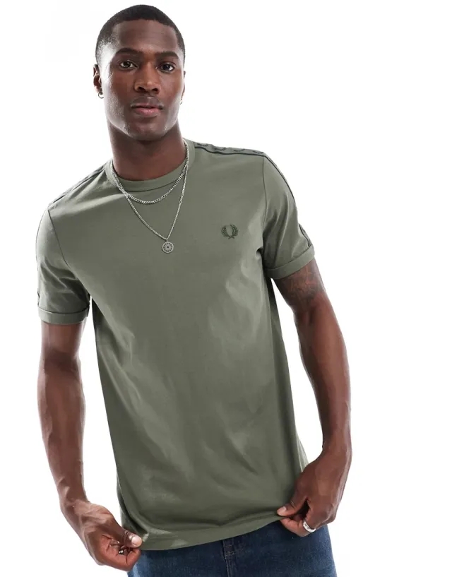 Fred Perry CONTRAST TAPE RINGER T-SHIRT