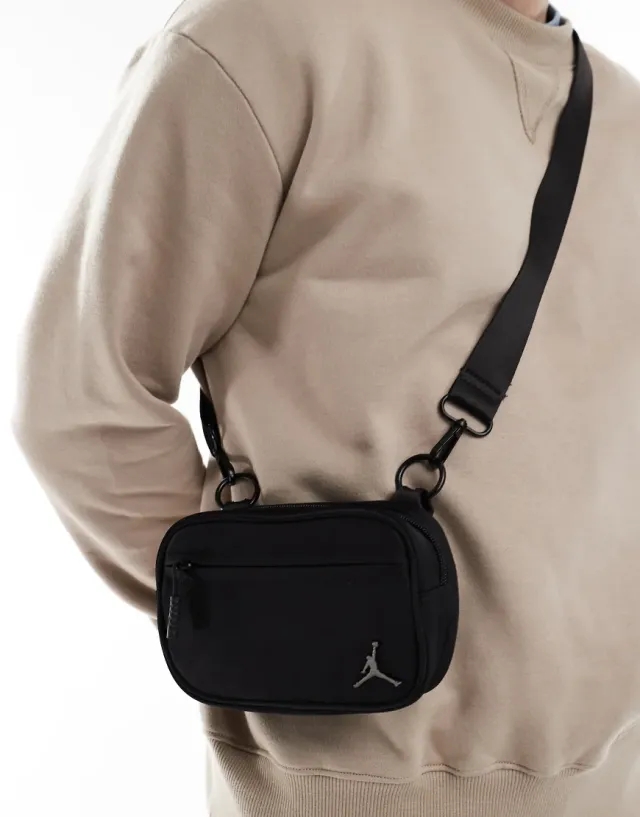Nike Jordan Jordan Camera Bag In Black