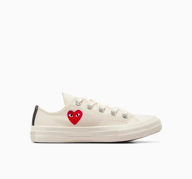 Converse PLAY Comme des Garçons Single Heart Chuck 70 - Black, Red