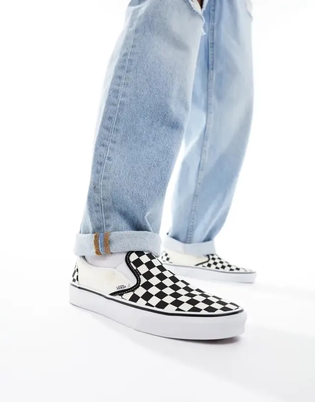 Vans Classic Slip-On Checkerboard Trainers In Black And White-Multi