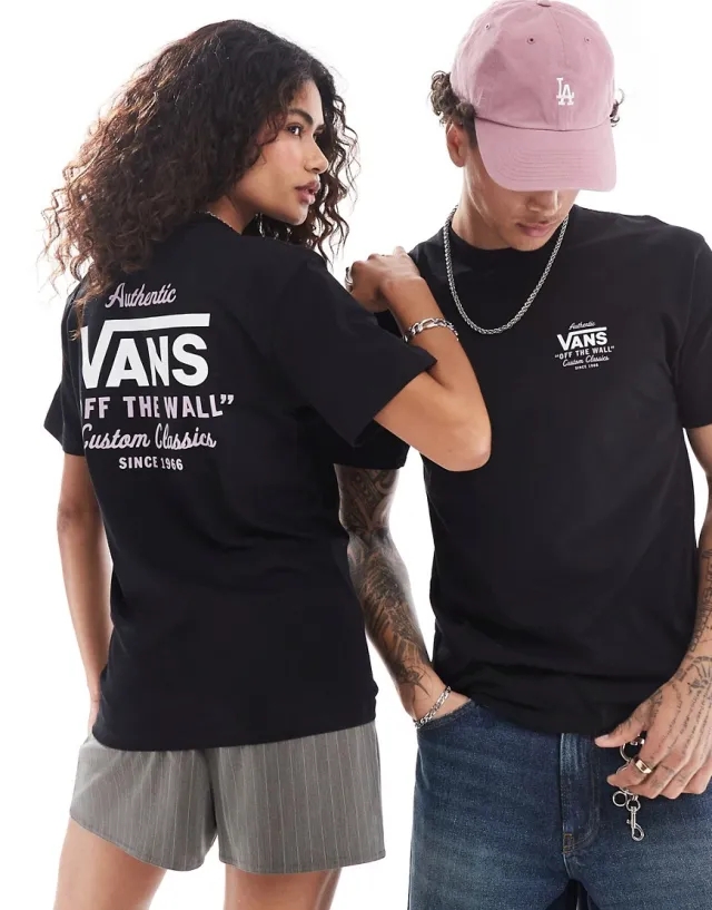 Vans  MN HOLDER ST CLASSIC  men's T shirt in Black