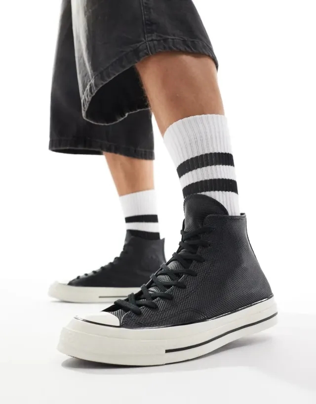 Converse Chuck 70 Hi Trainers In Black