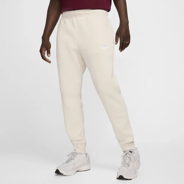 Nike Club Cuffed Joggers In Sail-White