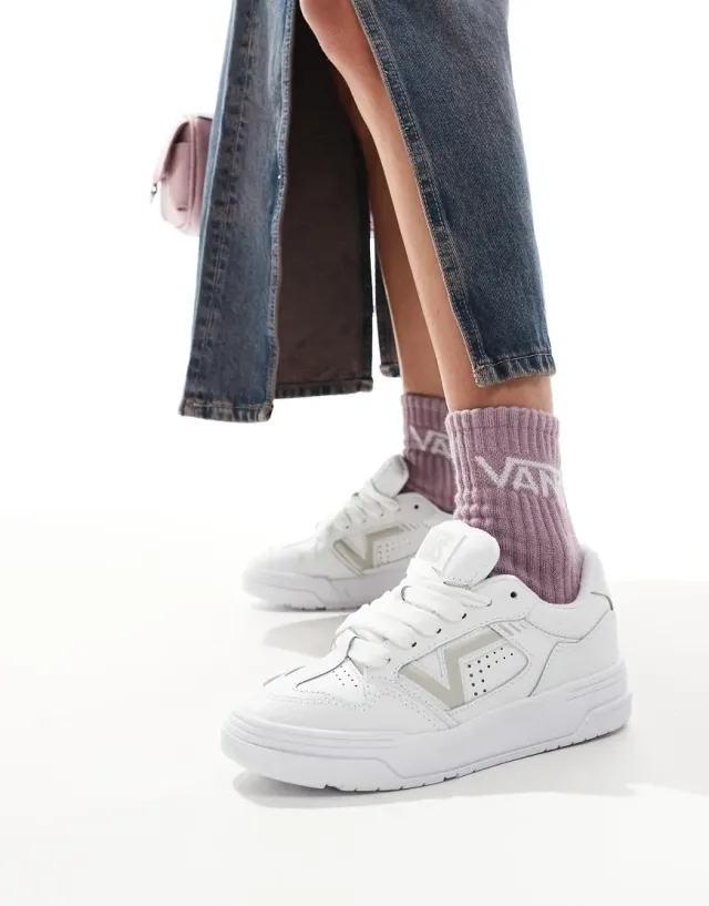 Vans Upland Chunky Leather Trainers In White And Beige