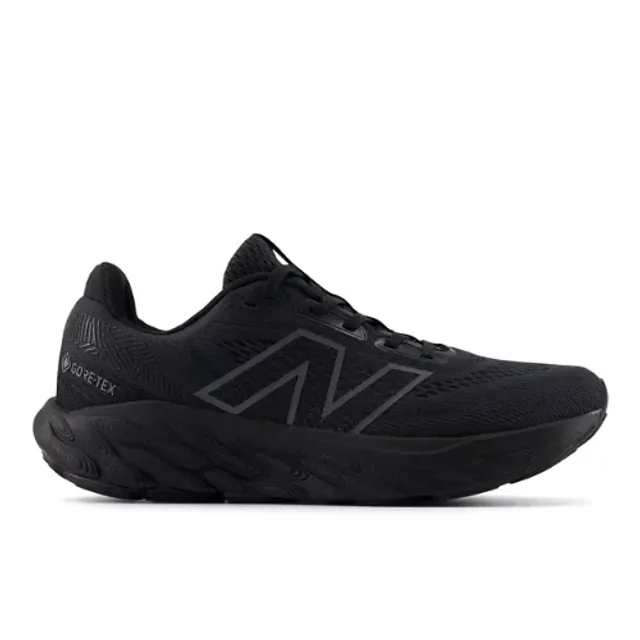 New Balance Women's Fresh Foam X 880v14 GORE-TEX® in Black/Grey Synthetic