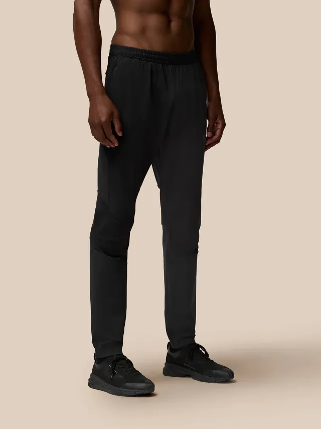 Castore Flow Training Joggers - Black