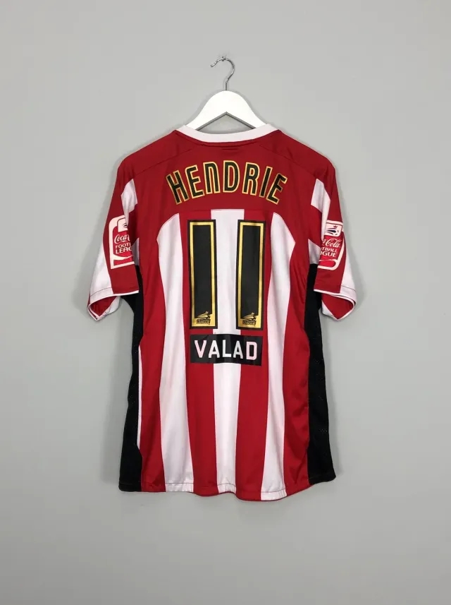 2007/08 SHEFFIELD UNITED HENDRIE #11 *MATCH WORN + SQUAD SIGNED* HOME SHIRT (M) LE COQ SPORTIF | Cult Kits