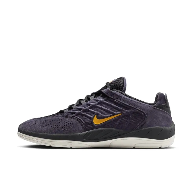 Nike Sb Vertebrae Trainers In Dark Purple-Black