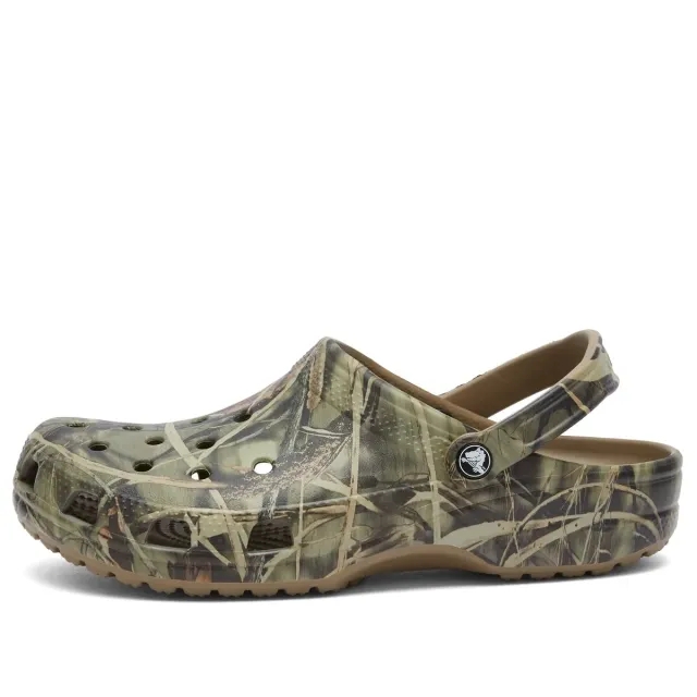 Crocs Classic Realtree Men Sandals & Slides Brown