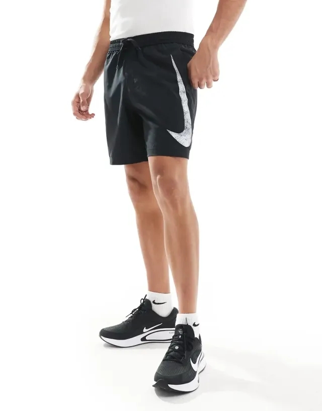 Nike Training Swoosh Graphic 7 Inch Shorts In Black