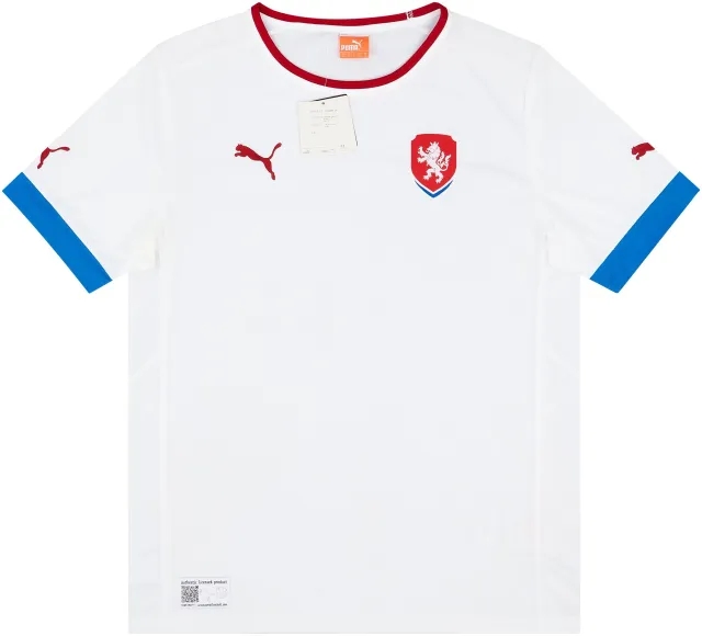 Puma 2012 Czech Republic Away Shirt (L)