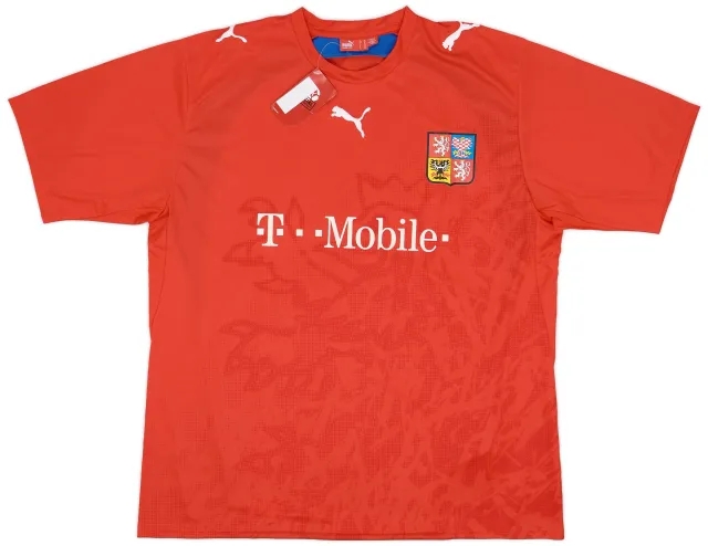 Puma 2006-08 Czech Republic Basic Home Shirt (XL)