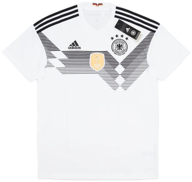 adidas 2018-19 Germany Home Shirt (M)