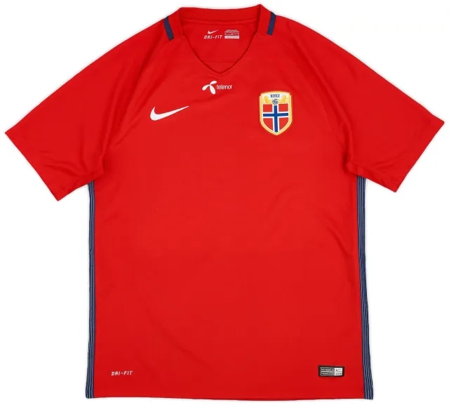 Umbro 2016-18 Norway Home Shirt - 9/10 - (M)