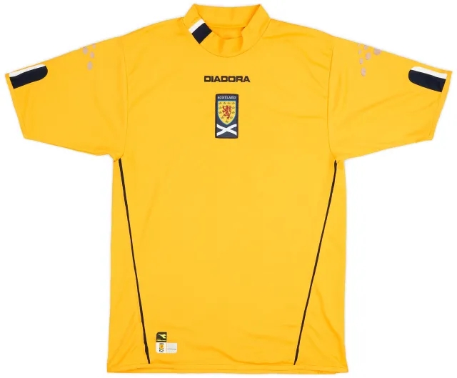 Diadora 2004-06 Scotland Third Shirt - 8/10 - (S)