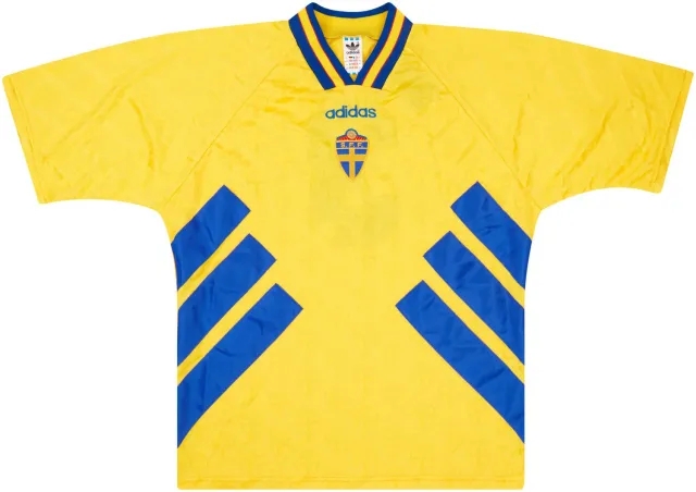 adidas 1994-96 Sweden Match Issue Home Shirt #3 (Lucic)