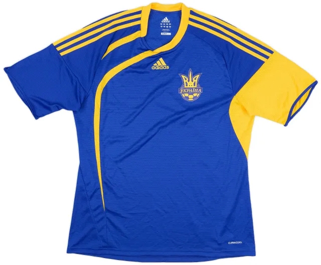 adidas 2009-10 Ukraine Away Shirt (L)