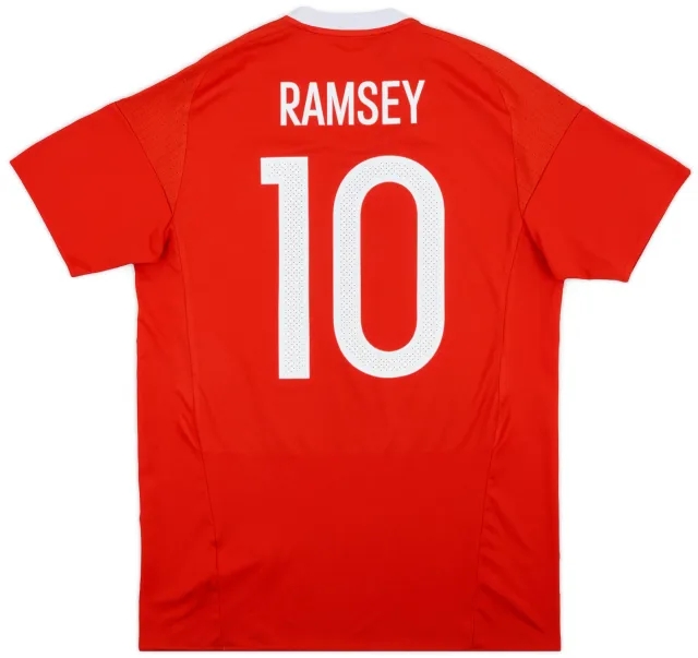Umbro 2016-17 Wales Home Shirt Ramsey #10 - 8/10 - (M)