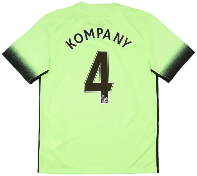 Nike 2015-16 Manchester City Third Shirt Kompany #4 (M)