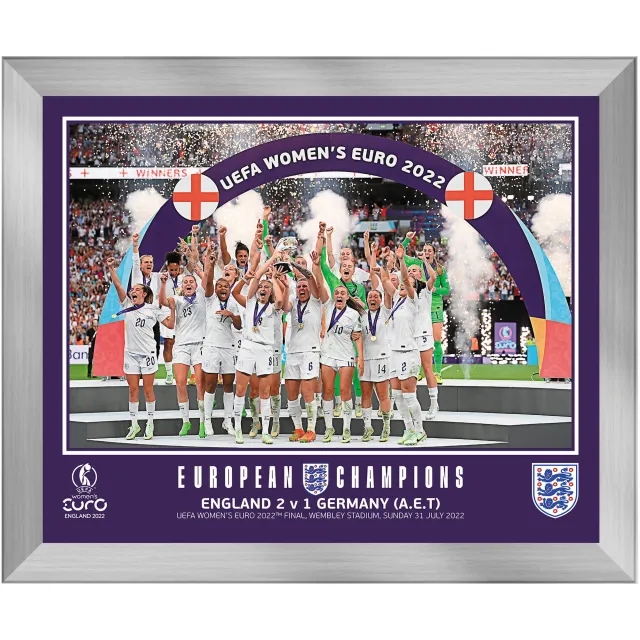 England Women's Euros European Champions 2022 Celebration Framed Print - 20 x 16 Inch