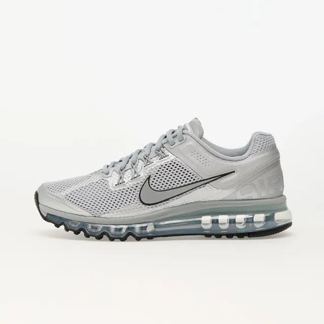 Nike AIR MAX 2013