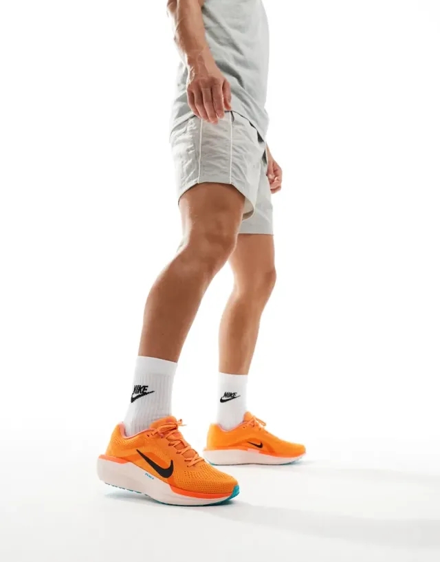 Nike Air Winflo 11 Running Shoes - HO24
