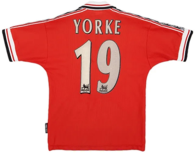 Umbro 1998-00 Manchester United Home Shirt Yorke #19 - 5/10 - (M.Boys)