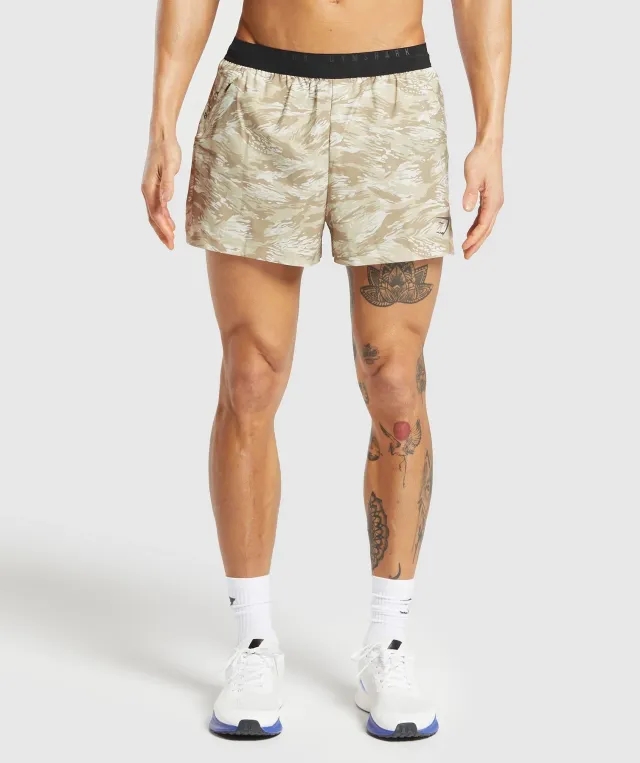 Gymshark Sport Printed Run 3 Shorts - Ecru White