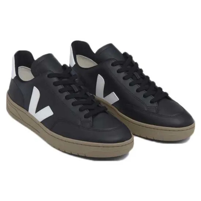 Veja V-12 Trainers